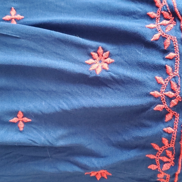 Loft jersey tank with embroidered neck - Picture 7 of 8